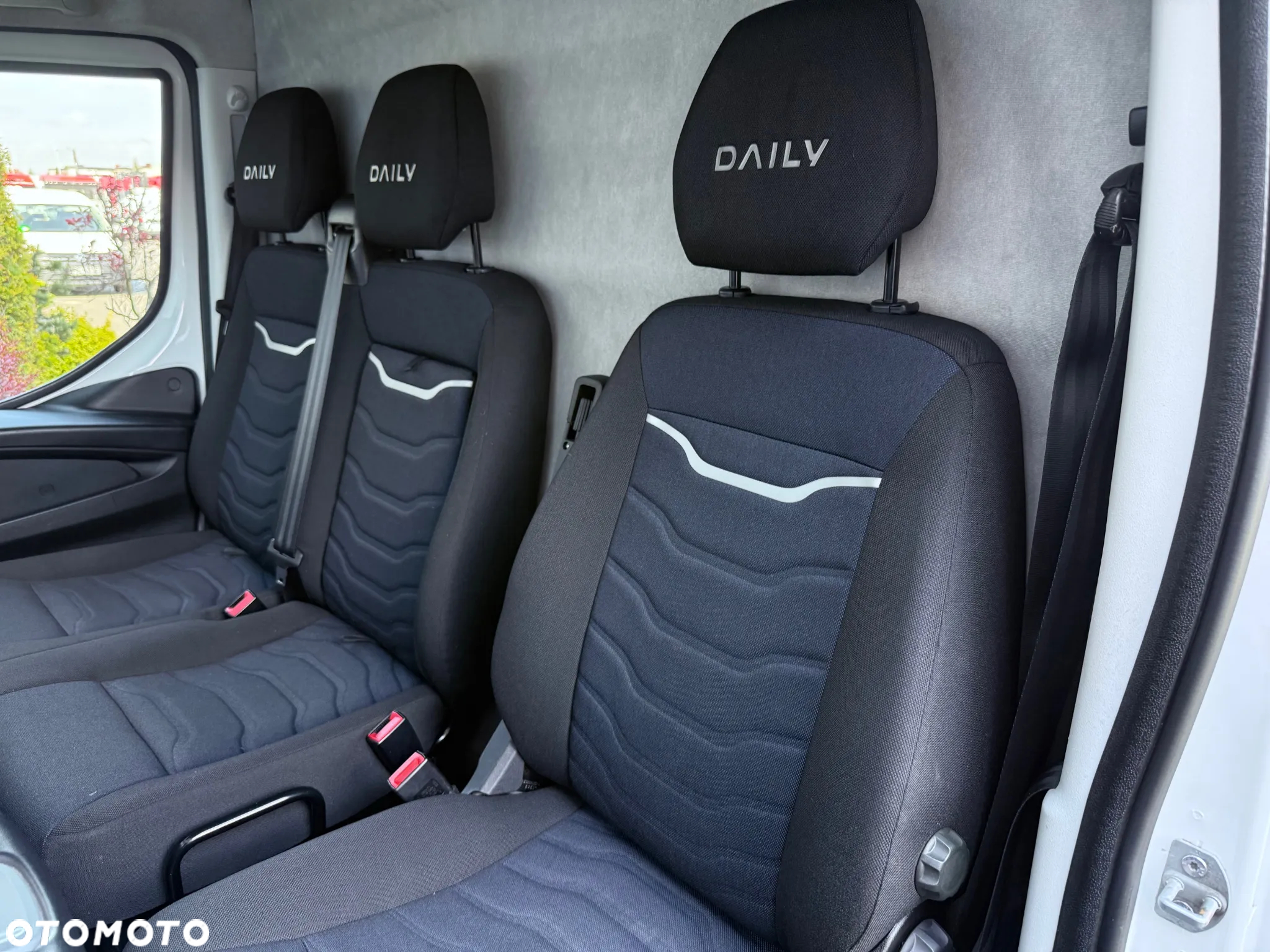 Iveco Daily 35S18 Furgon L4H3 Blaszak Maxi Salon PL, Jeden Właściciel - 10