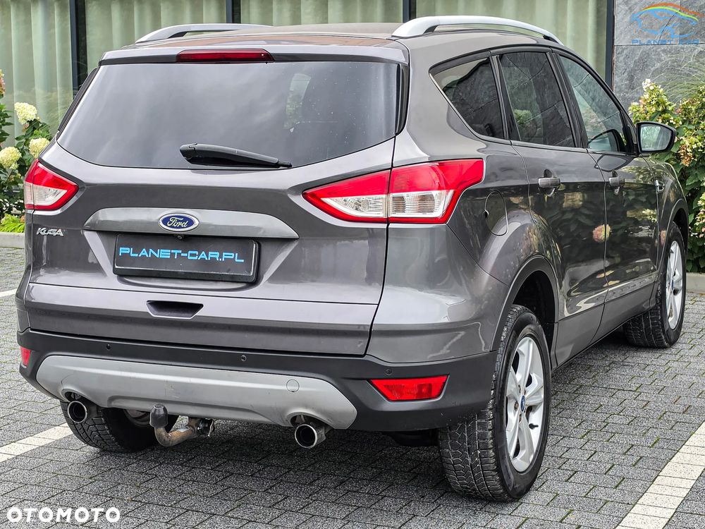 Ford Kuga 2.0 TDCi 2x4 Titanium - 12