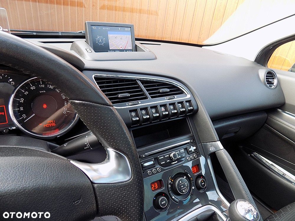 Peugeot 3008 PureTech 130 Stop & Start GPF Allure - 11