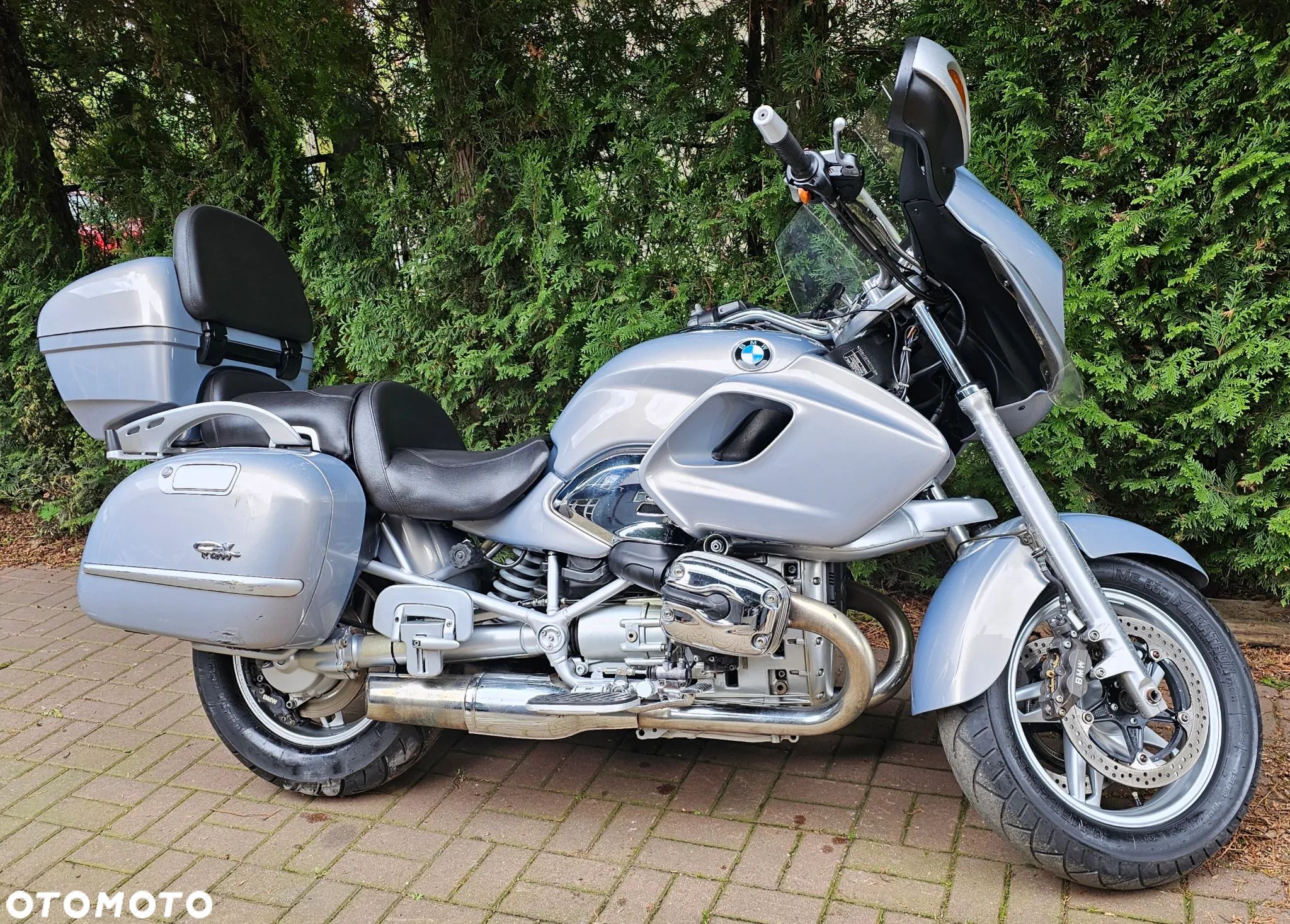 BMW R - 1