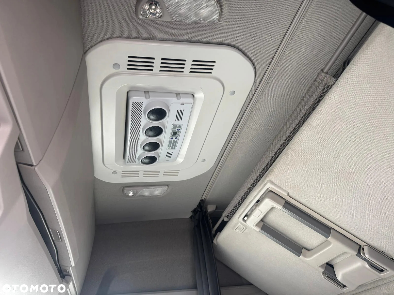 Scania R450/Full LEDY/ KLIMA STACJONARNA/ NAVI/ DWA ŁÓŻKA/ BAKI 1200L - 27