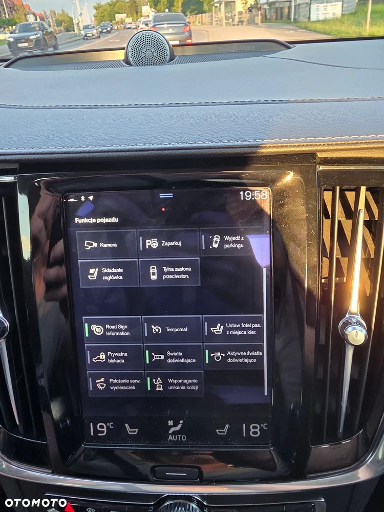 Volvo S90 T6 AWD Inscription - 12