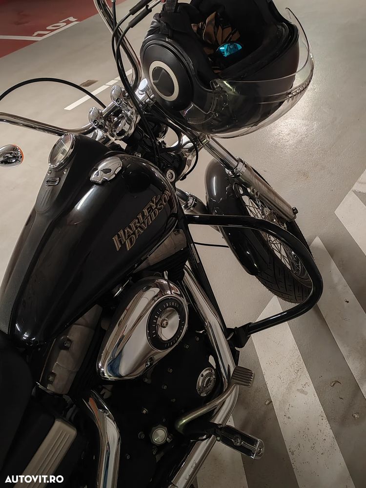 Harley-Davidson Dyna Street Bob - 2