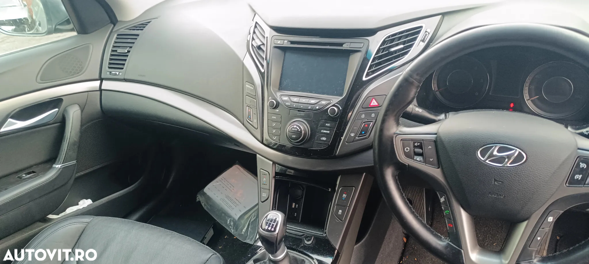 Dezmembrari / Dezmembrez Hyundai I40 1.7 D4FD cutie 6 trepte TN22 culoare Titanium Silver [T6S] - 7