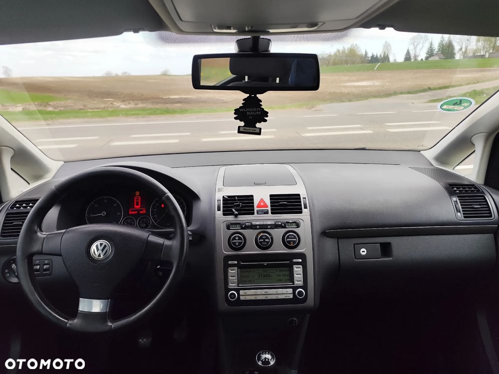 Volkswagen Touran 1.9 TDI Highline - 15