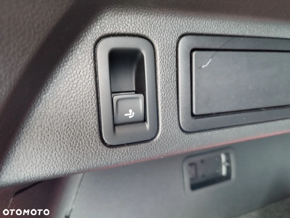 Volkswagen Tiguan 2.0 TDI SCR Active DSG - 27