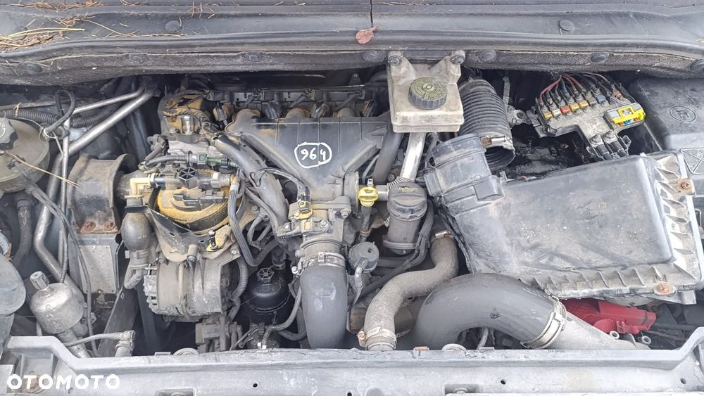 35728 Citroen C4 Picasso lift silnik 2.0 HDi 136 km RHJ lakier EZWD na części - 4