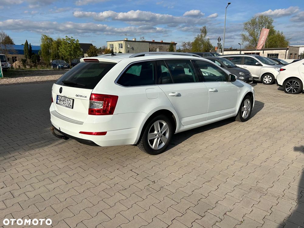 Skoda Octavia 2.0 TDI Elegance DSG - 5