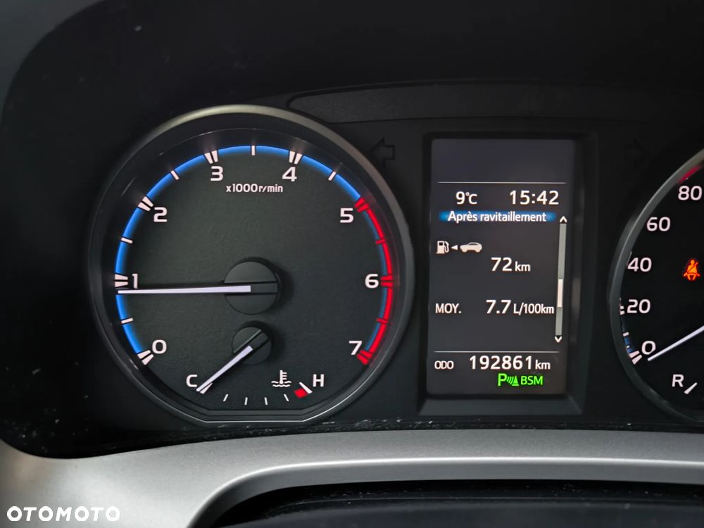 Toyota RAV4 2.0 D-4D 4x2 Start-Stop Executive - 32