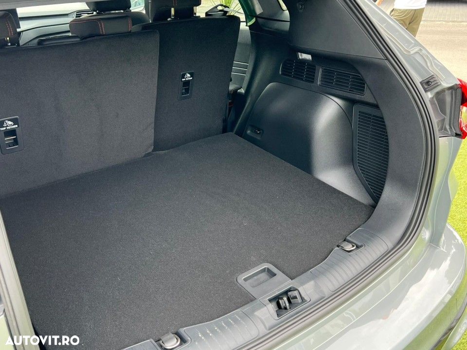 Ford Kuga - 35