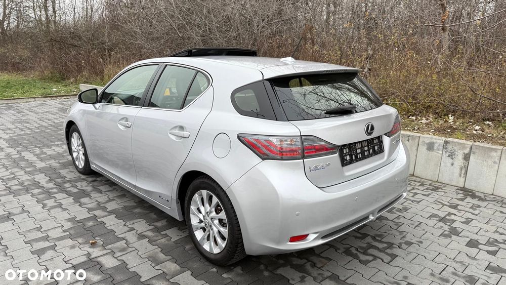 Lexus CT 200h Prestige - 4