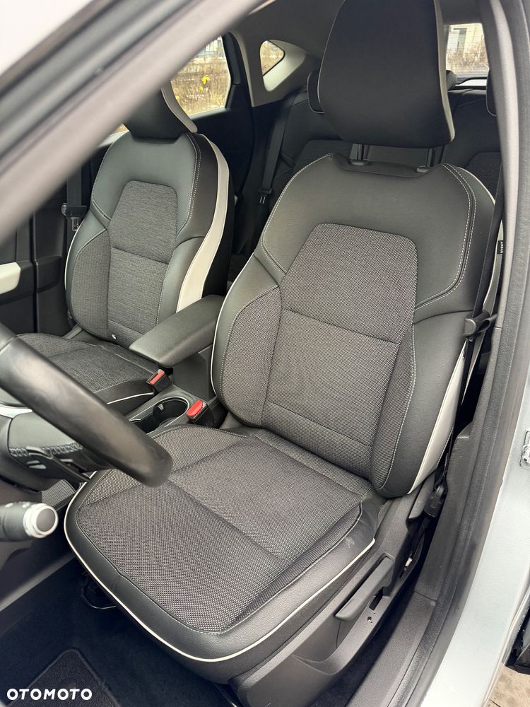 Renault Captur TCe Mild Hybrid 140 EDC GPF TECHNO - 16