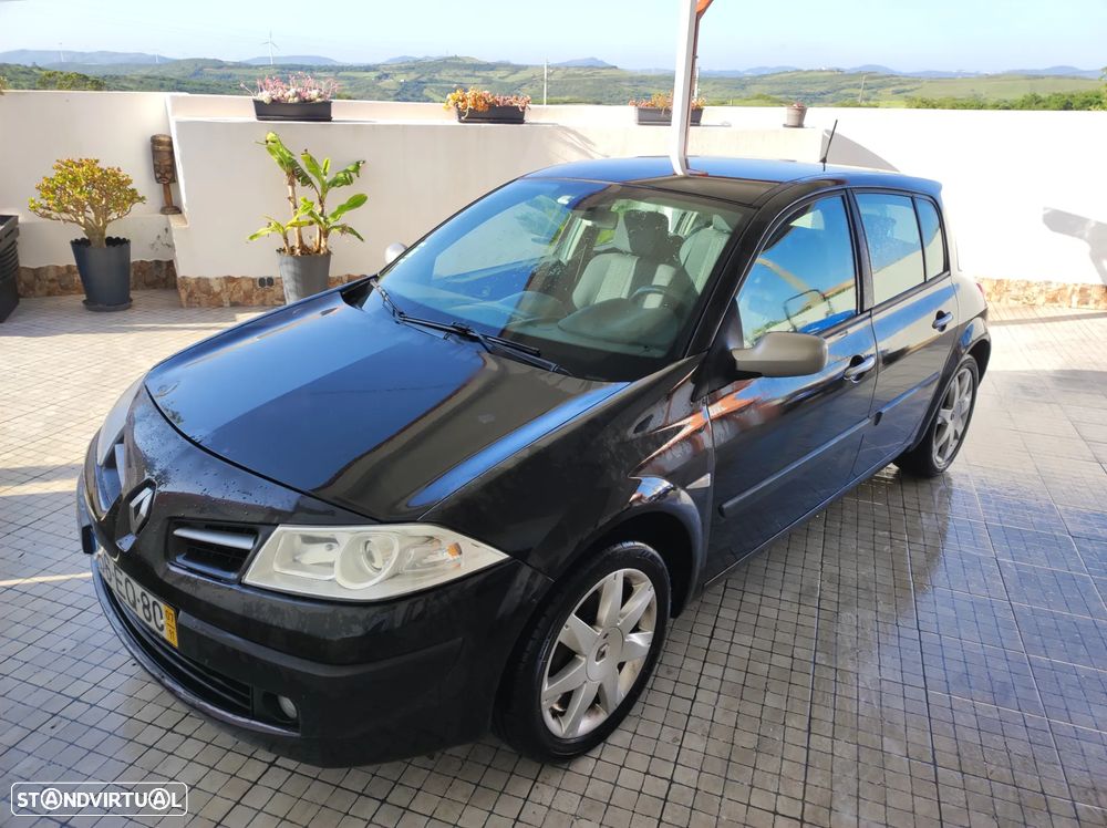Renault Mégane 1.5 dCi Dynamique S - 1
