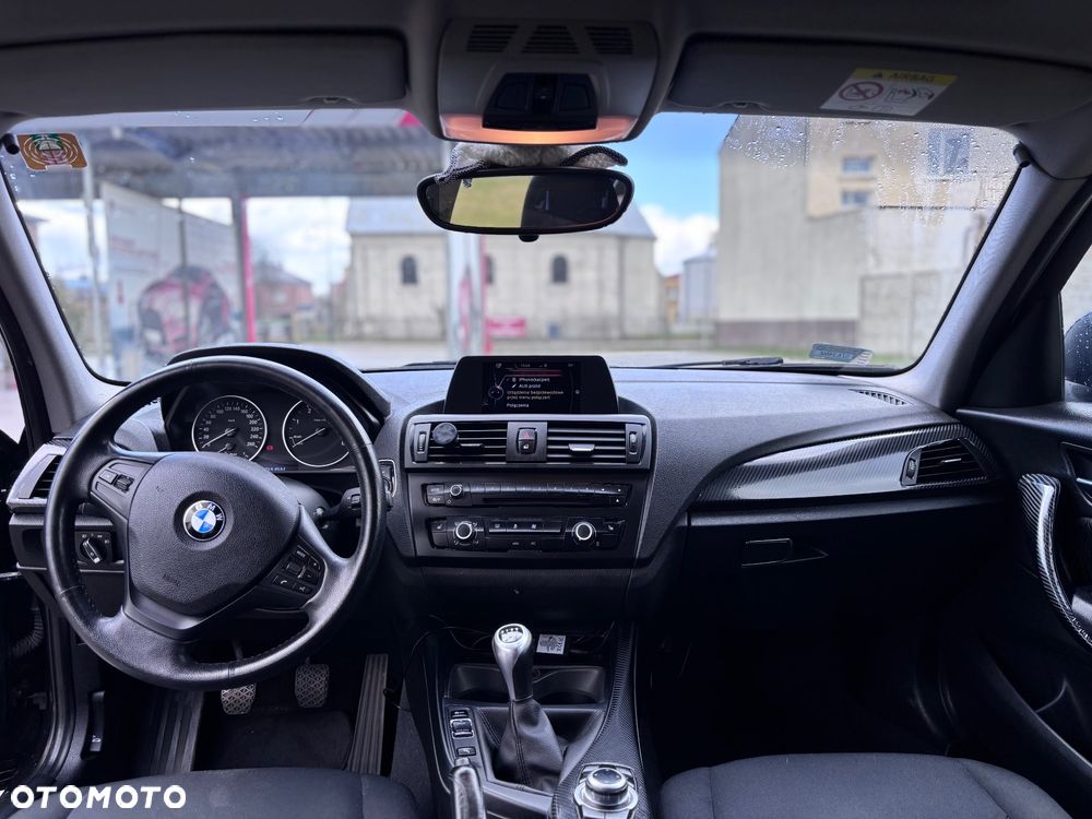 BMW Seria 1 118d - 23