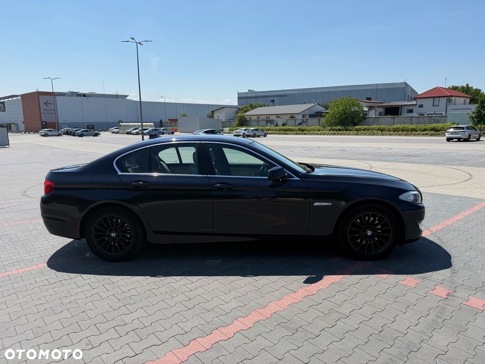 BMW Seria 5 520d - 4