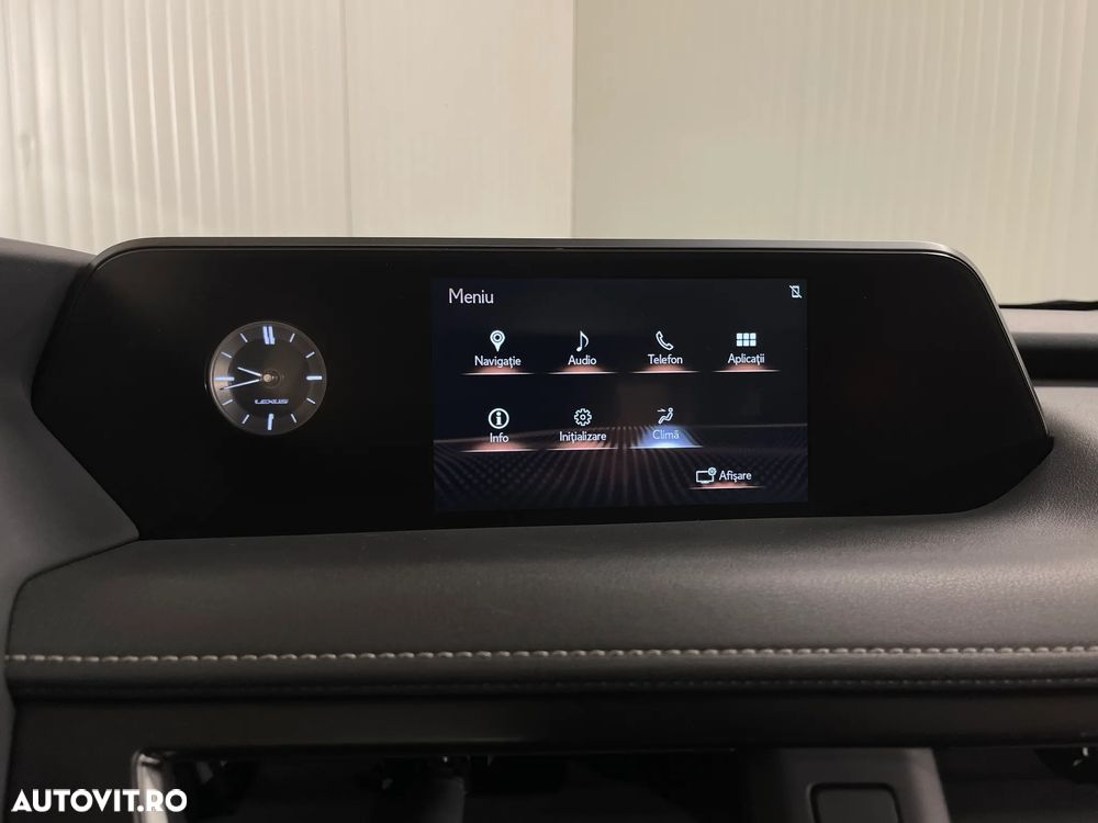 Lexus UX 250h Business Edition - 17