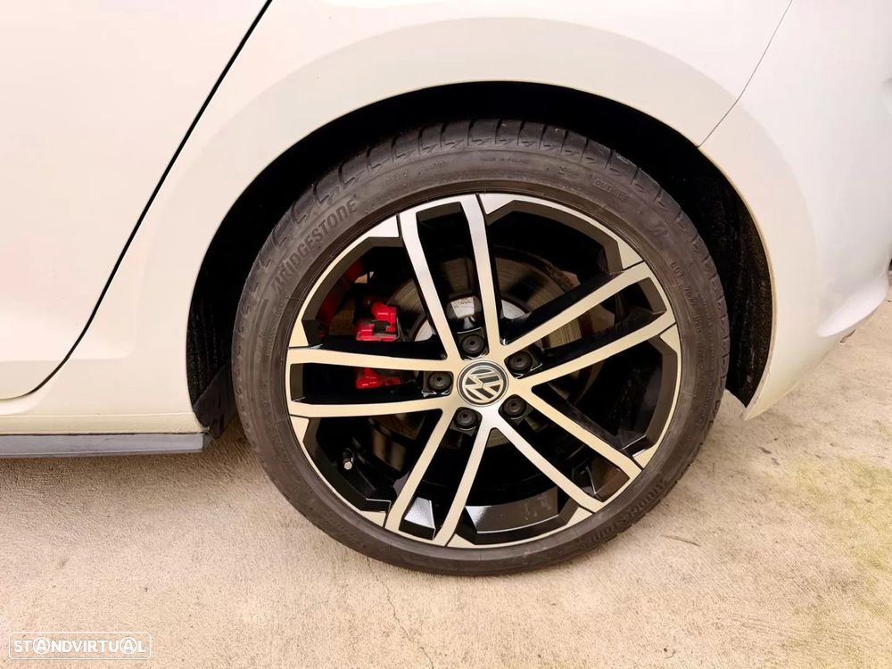 VW Golf 2.0 TDI GTD - 23