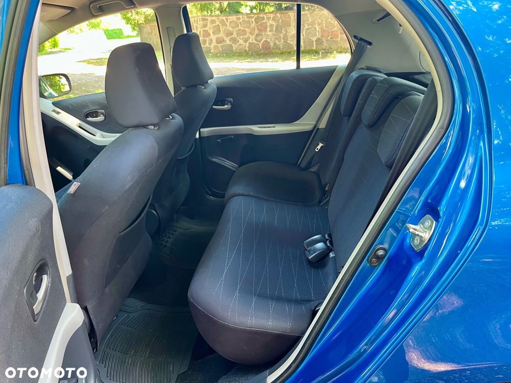 Toyota Yaris 1.3 Luna Hit - 12