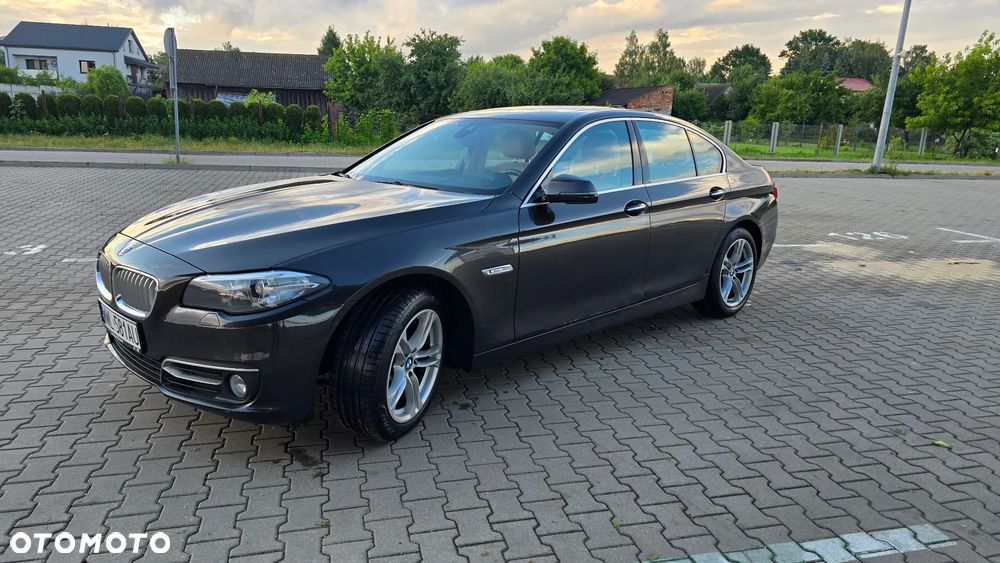 BMW Seria 5 520d xDrive Luxury Line - 10