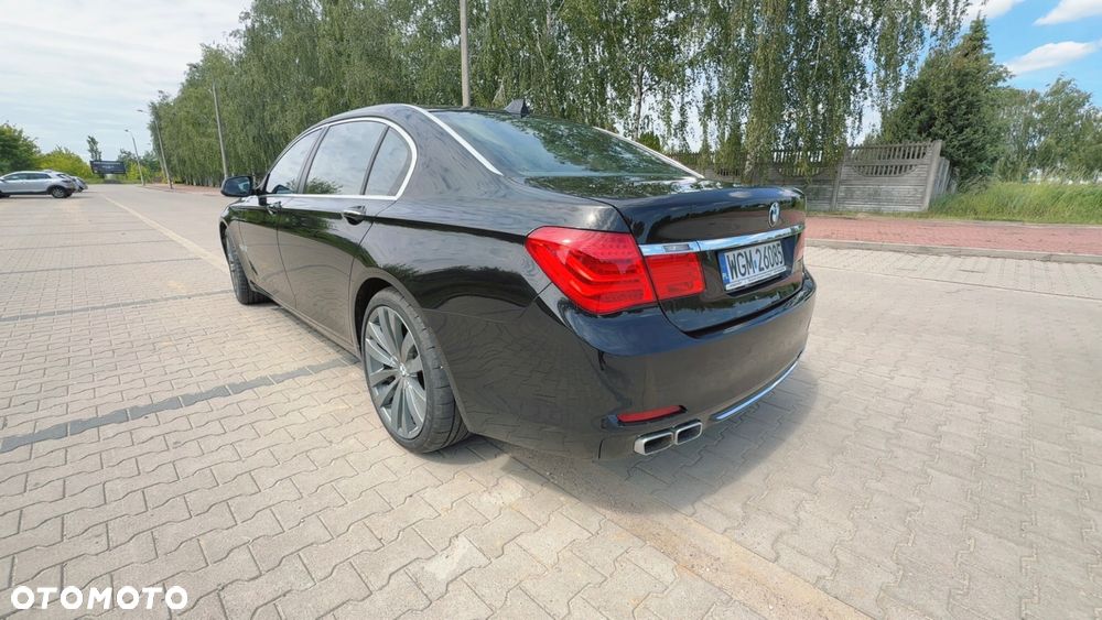 BMW Seria 7 760i L - 7