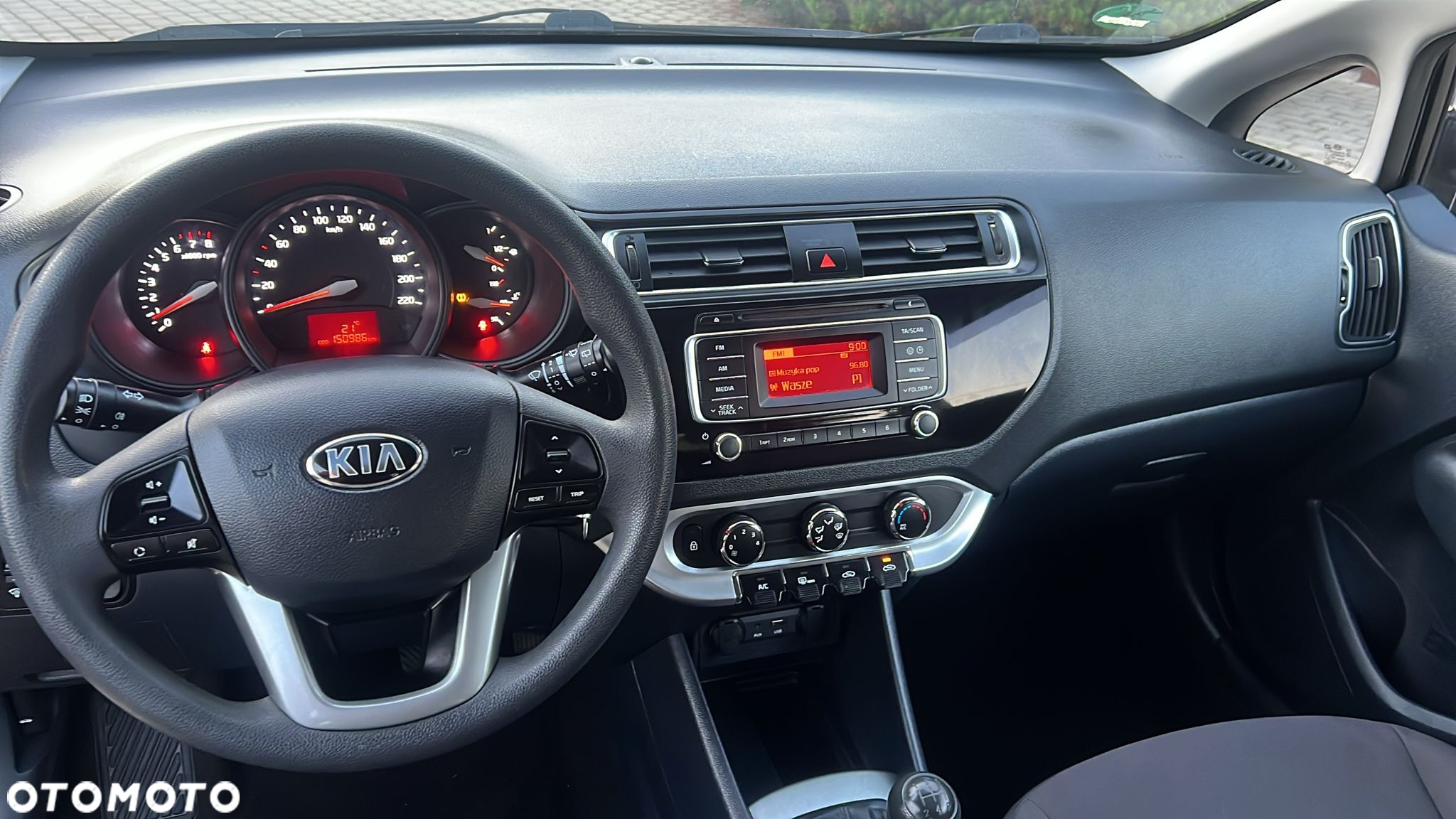 Kia Rio 1.2 L - 21