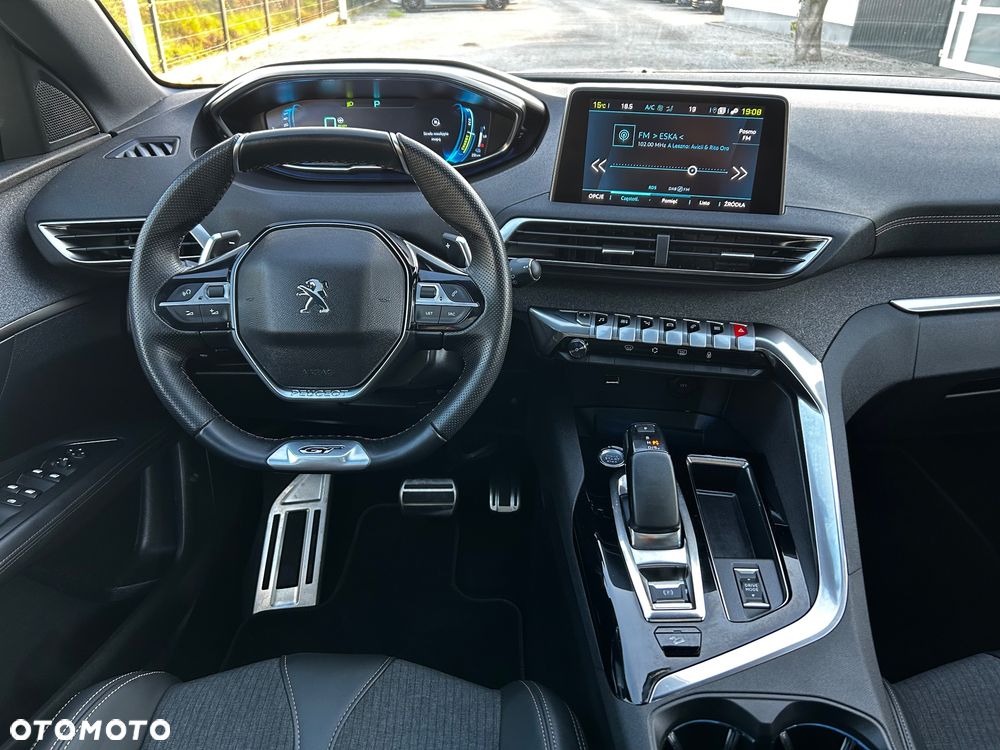 Peugeot 3008 1.6 PureTech HYbrid4 GT Line S&S EAT8 - 15