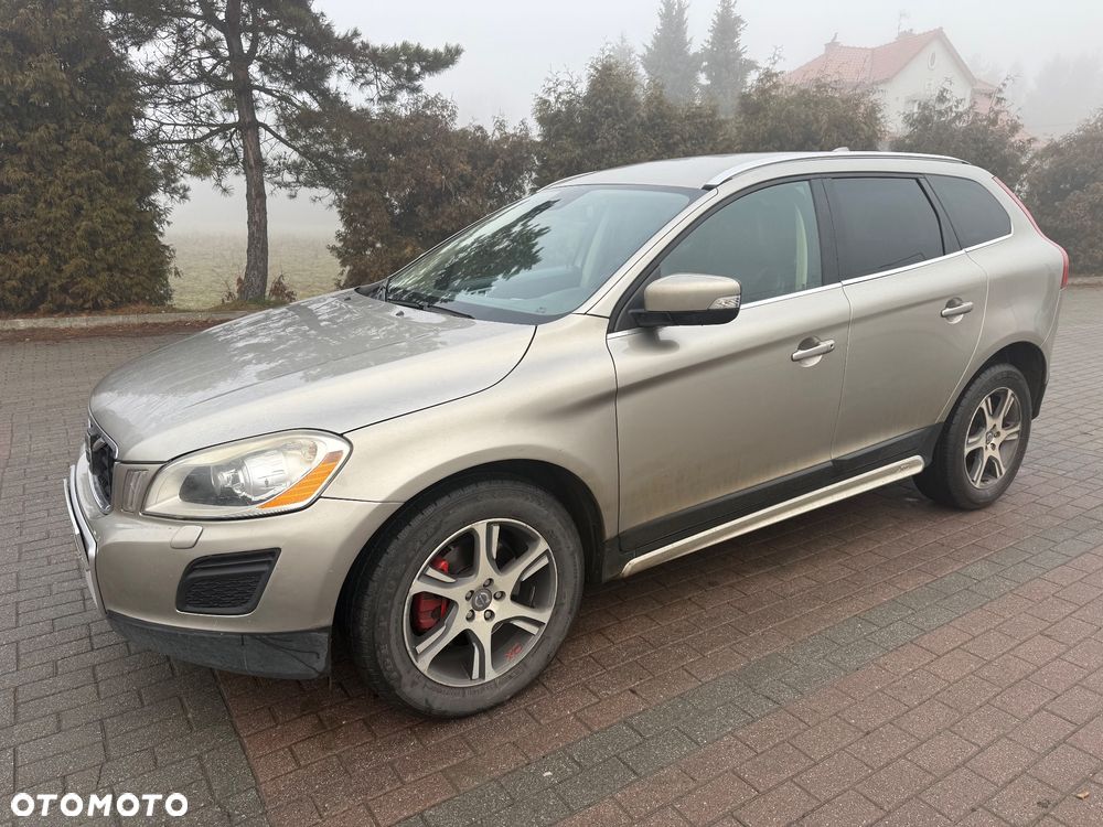 Volvo XC 60 D5 AWD Momentum - 2