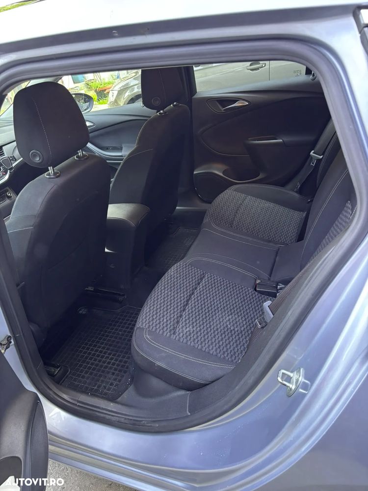 Opel Astra 1.6 CDTI Active - 10