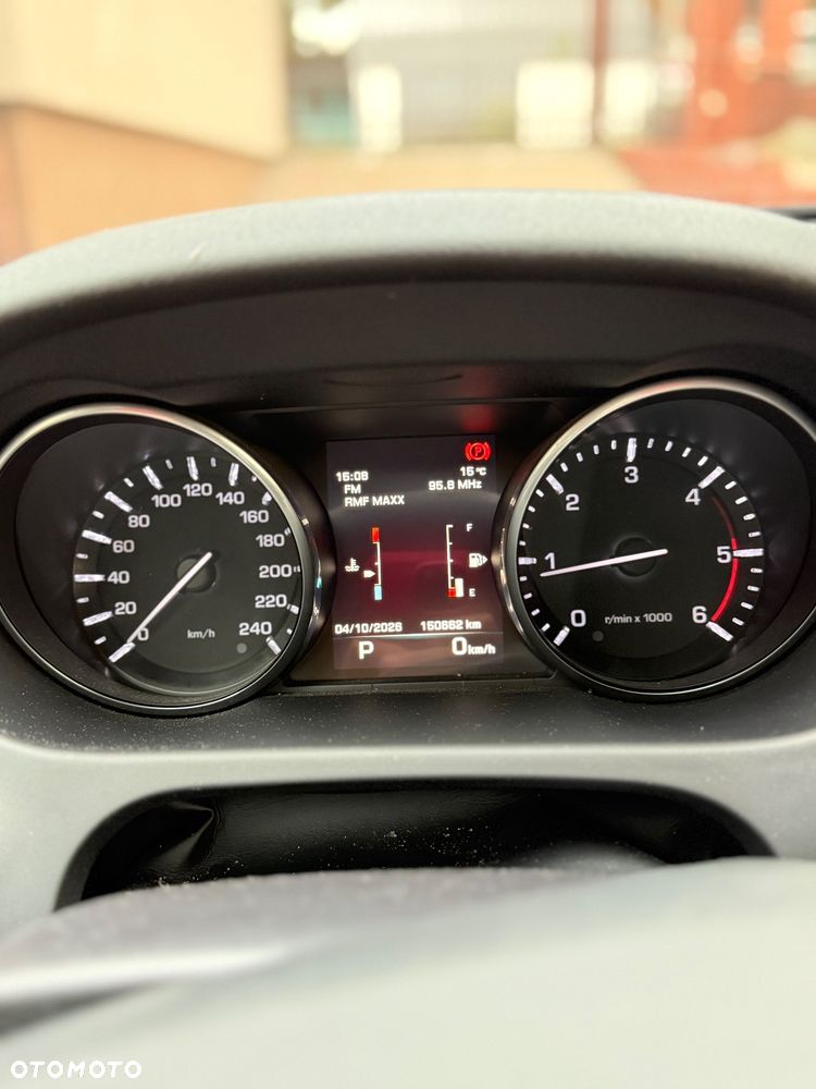 Land Rover Discovery Sport - 17