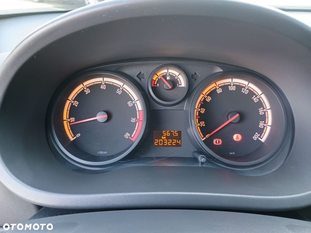 Opel Corsa 1.2 16V Enjoy - 11