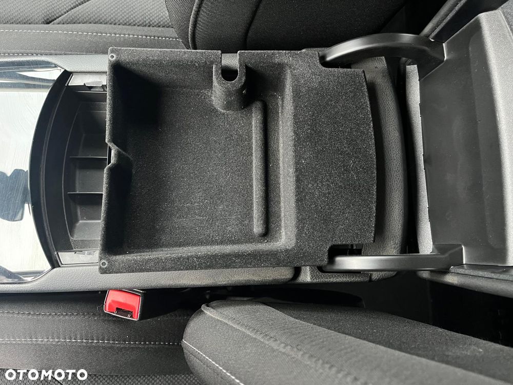 Ford S-Max - 21