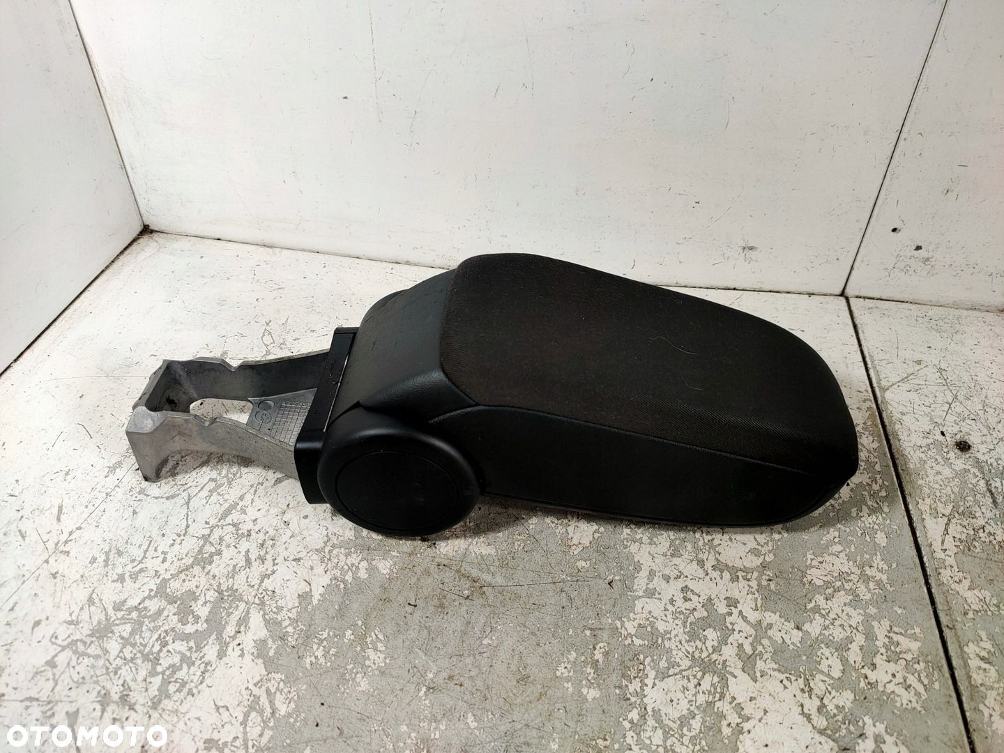 PODŁOKIETNIK MATERIAŁOWY AUDI A3 8P 8P0864207B - 1