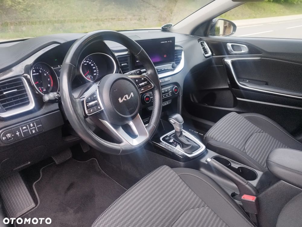 Kia Ceed - 39
