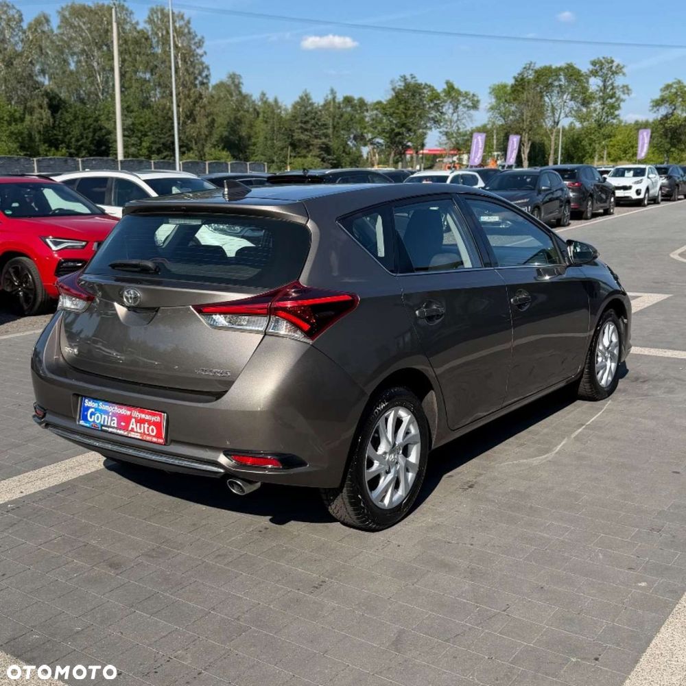 Toyota Auris - 8
