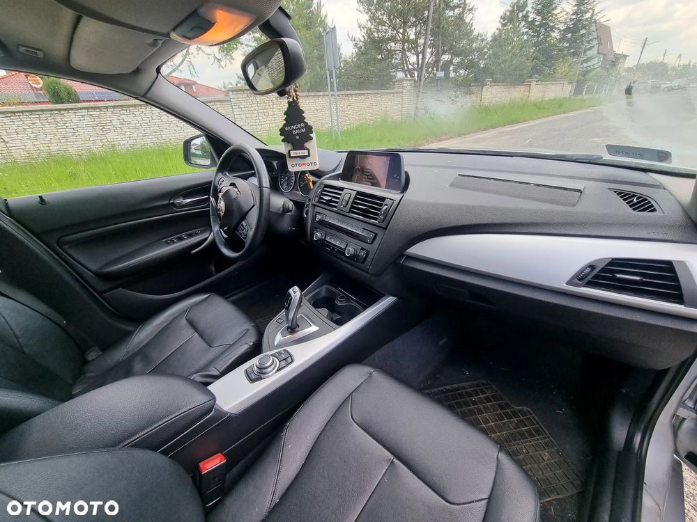 BMW Seria 1 118d Sport Line - 10