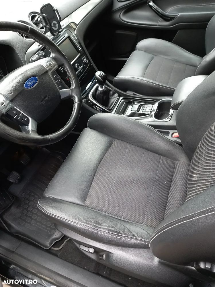 Ford S-Max 2.0 TDCi Titanium - 11
