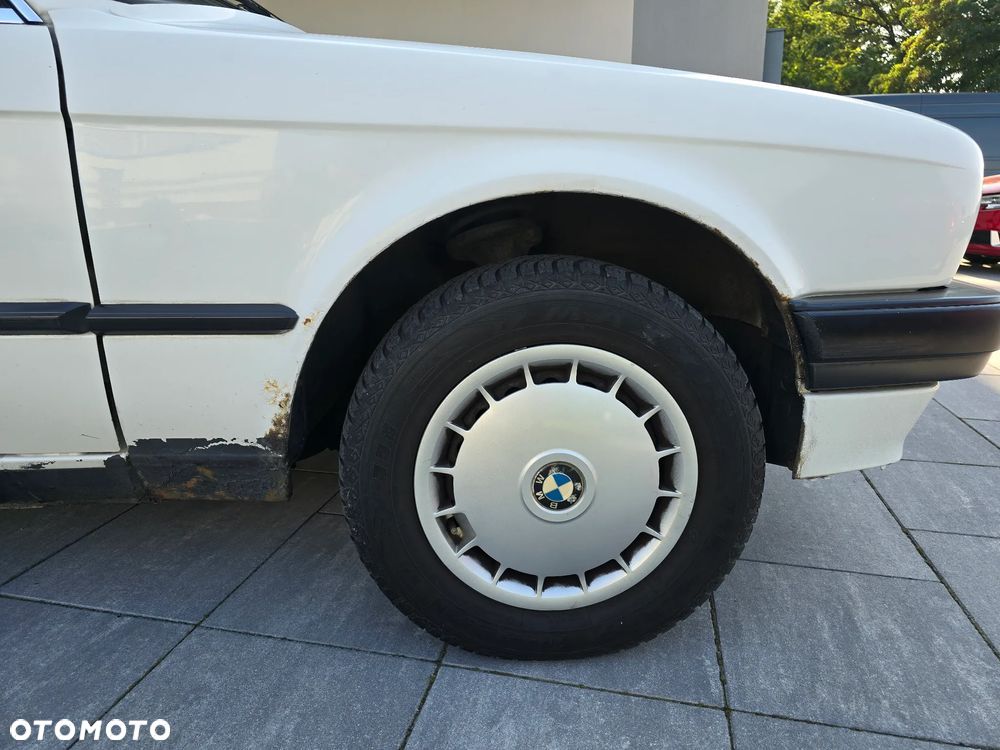BMW Seria 3 318i - 19