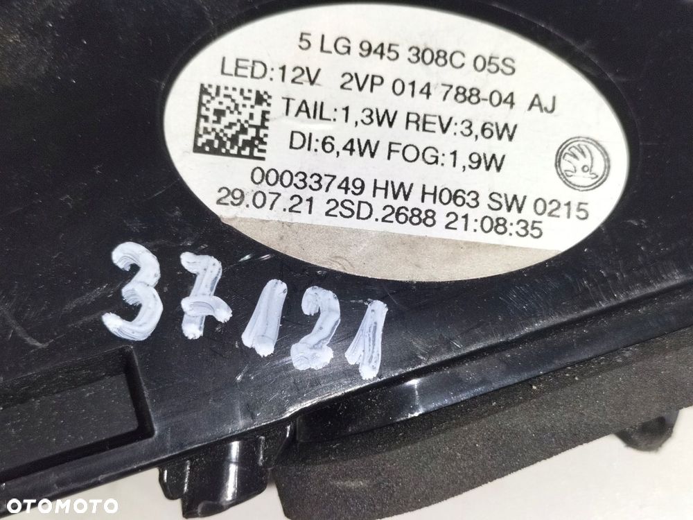 Lampa tylna tył prawa SKODA ENYAQ 21- LED - 6
