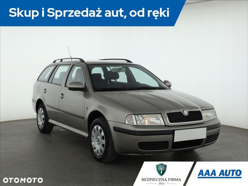 Skoda Octavia - 3