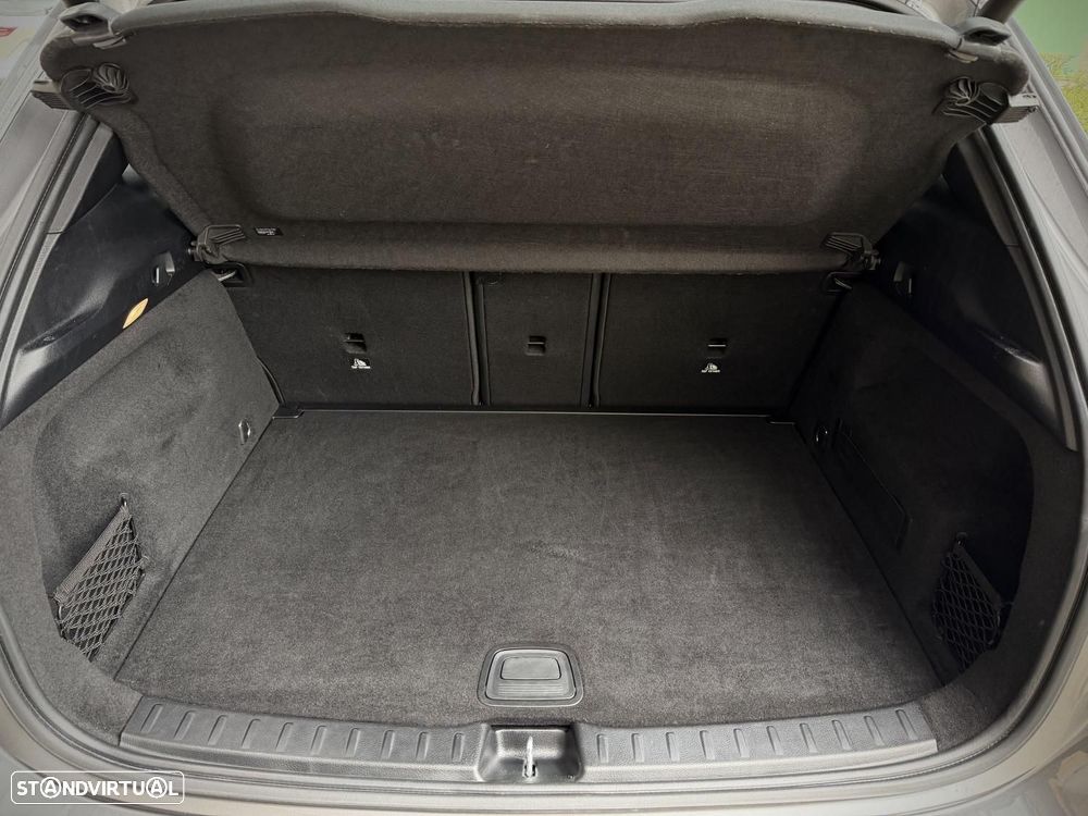 Mercedes-Benz GLA 200 AMG Line - 29