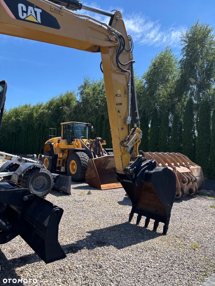 Caterpillar CAT M318F ROK 2019 PODPORY PLUG 1 WLASCICIEL - 8