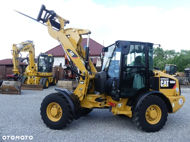 Caterpillar CAT 906M / 2017R / Centralne smarowanie / - 39