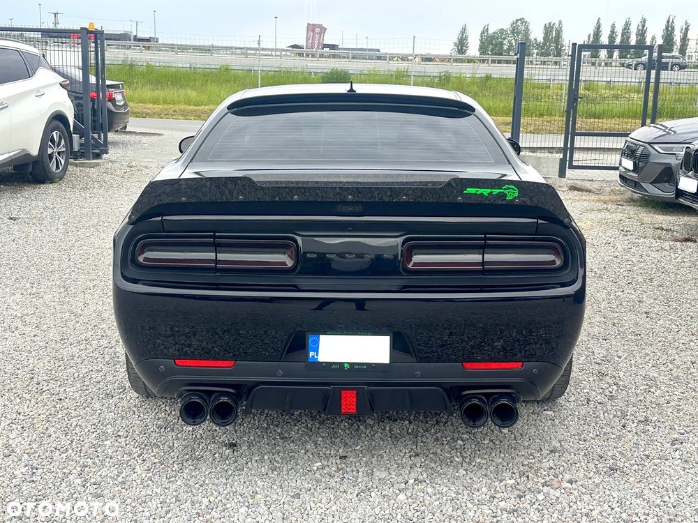 Dodge Challenger 6.2 Redeye Widebody - 11