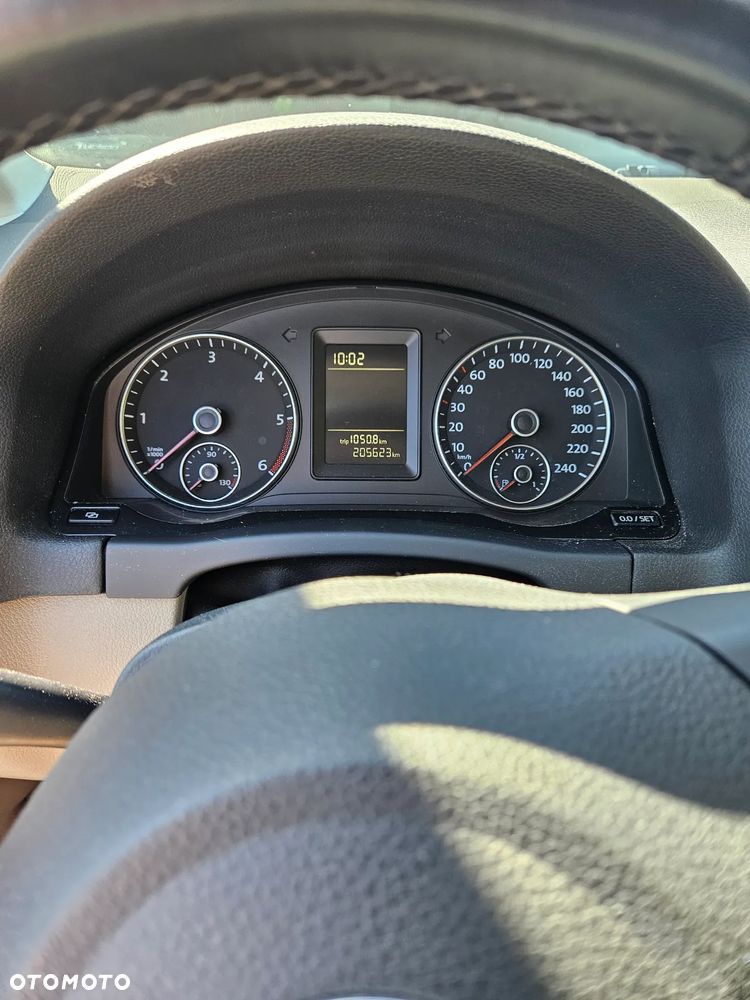 Volkswagen Golf Plus 1.6 TDI BlueMot Comfortline - 4