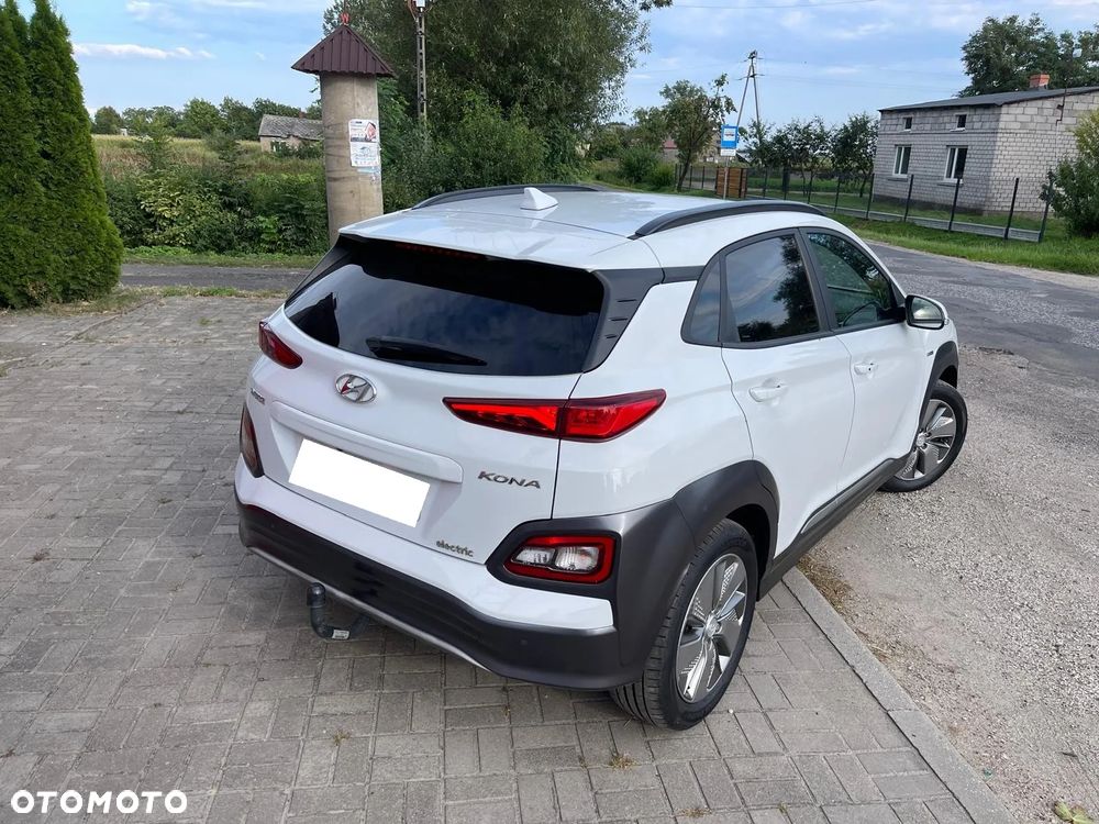 Hyundai Kona 64kWh Premium - 36