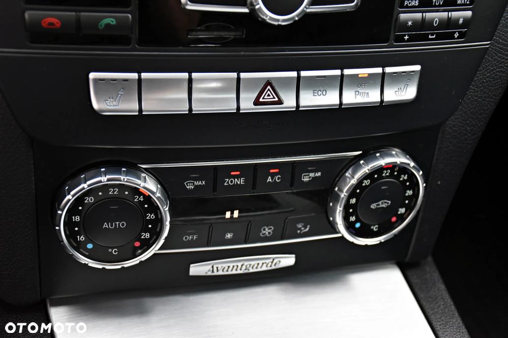 Mercedes-Benz Klasa C 200 (BlueEFFICIENCY) Avantgarde - 33