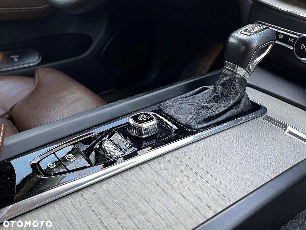 Volvo XC 60 D4 AWD Inscription - 23
