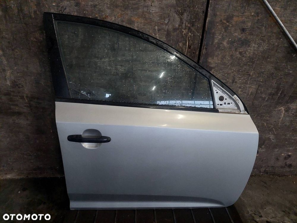 DRZWI KOMPLETNE PRAWY PRZÓD KIA CEED I 9S - 1