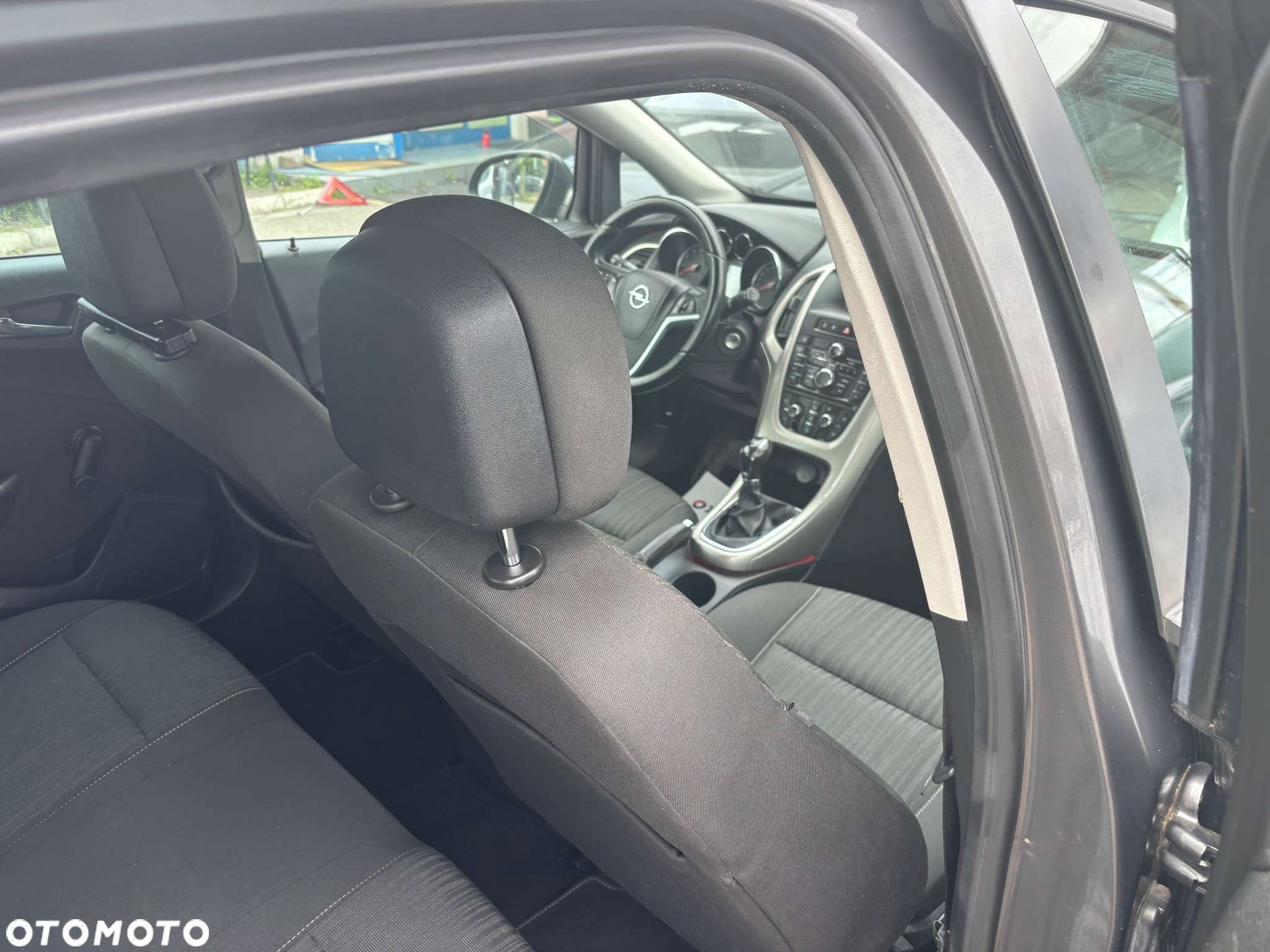 Opel Astra 1.4 Turbo Design Edition - 32