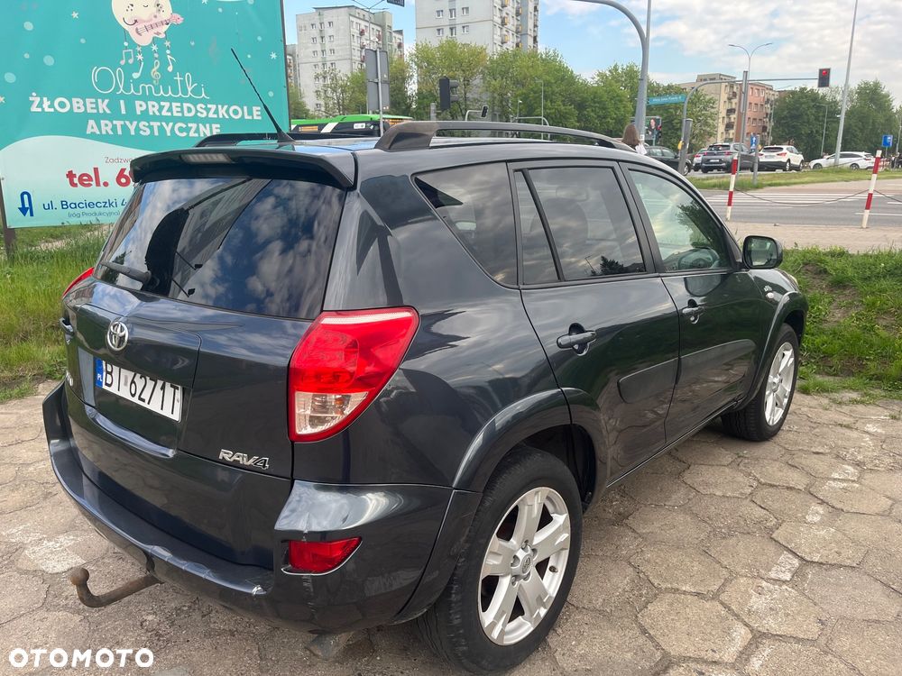 Toyota RAV4 2.2 D-CAT 4x4 Executive - 6
